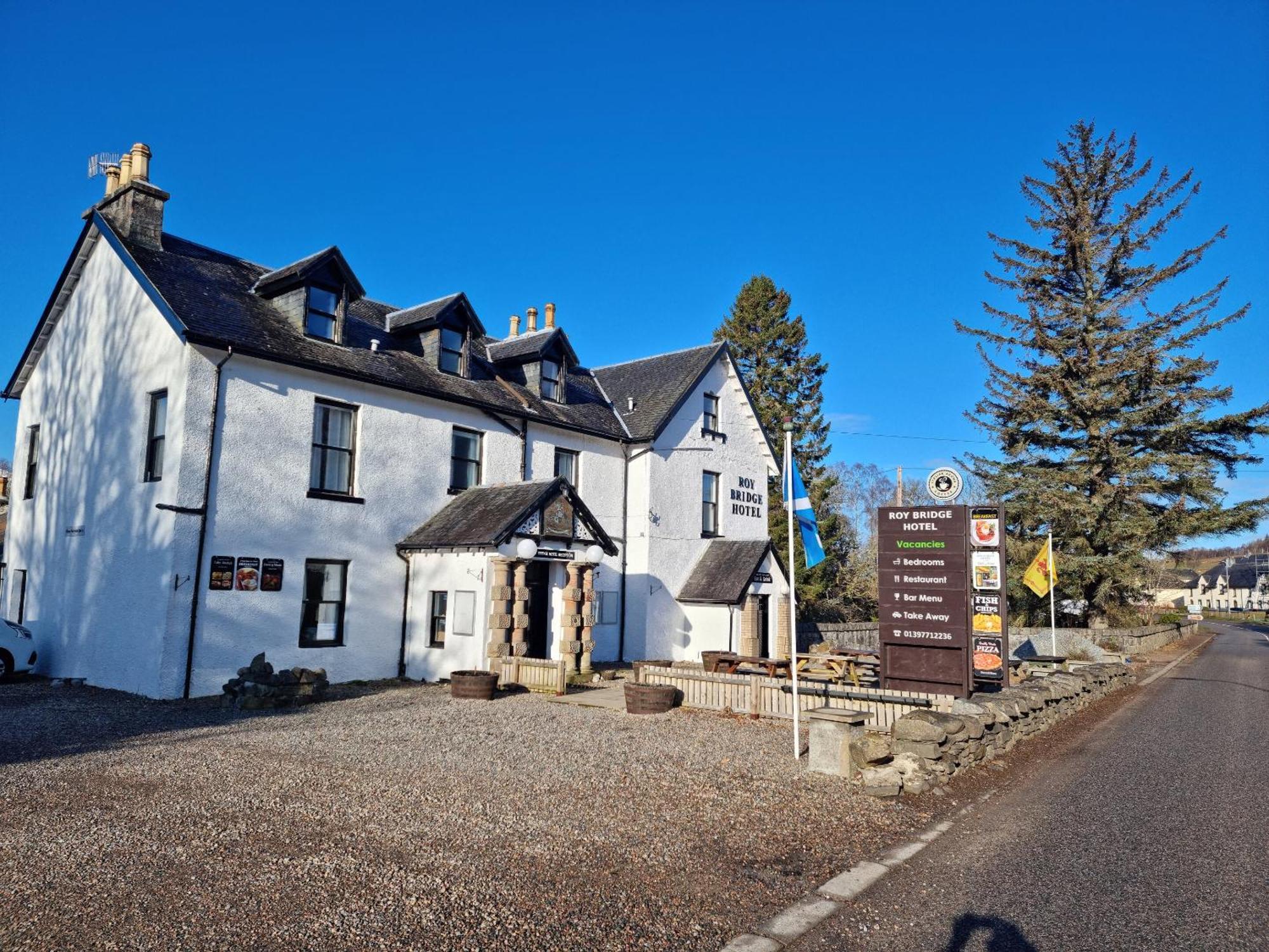 Roy Bridge Hotel Fort William Exterior photo